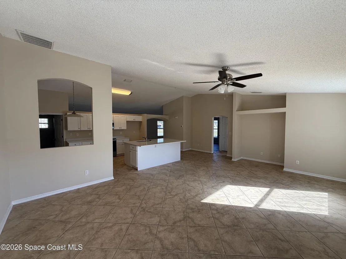 Photo of 6555 Corsica Boulevard