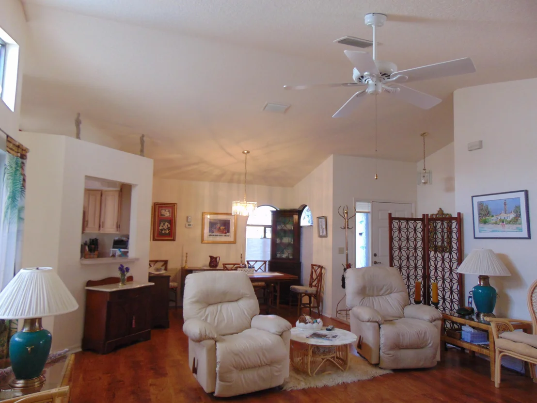 Photo of 1633 Independence Avenue