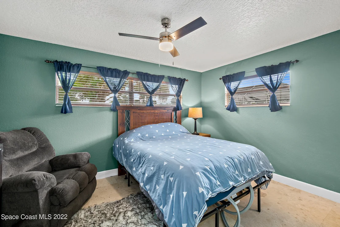 Photo of 1366 Estridge Drive