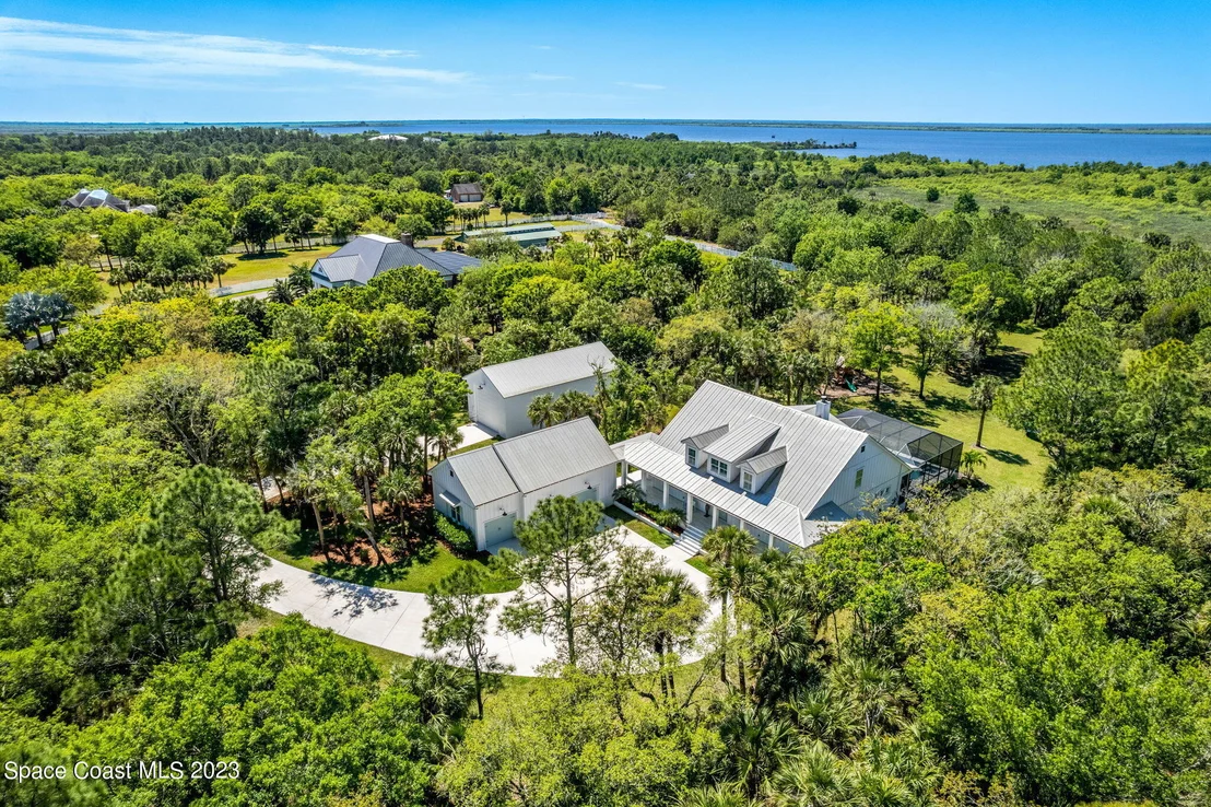 Photo of 5655 Willoughby Drive