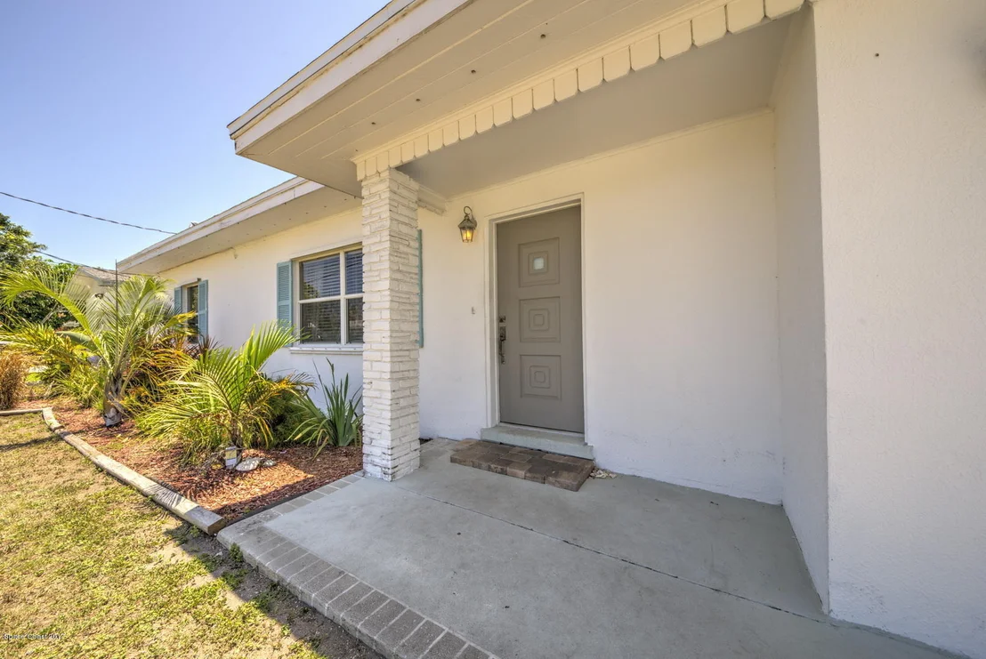 Photo of 113 Franklyn Avenue