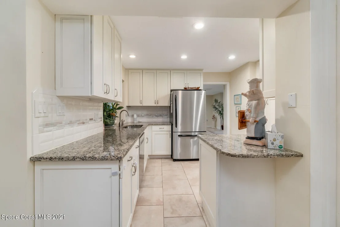 Photo of 481 Cardinal Drive
