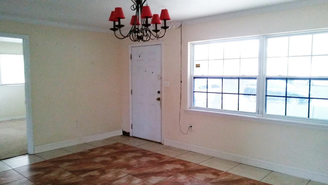 Photo of 1366 Arnold Drive