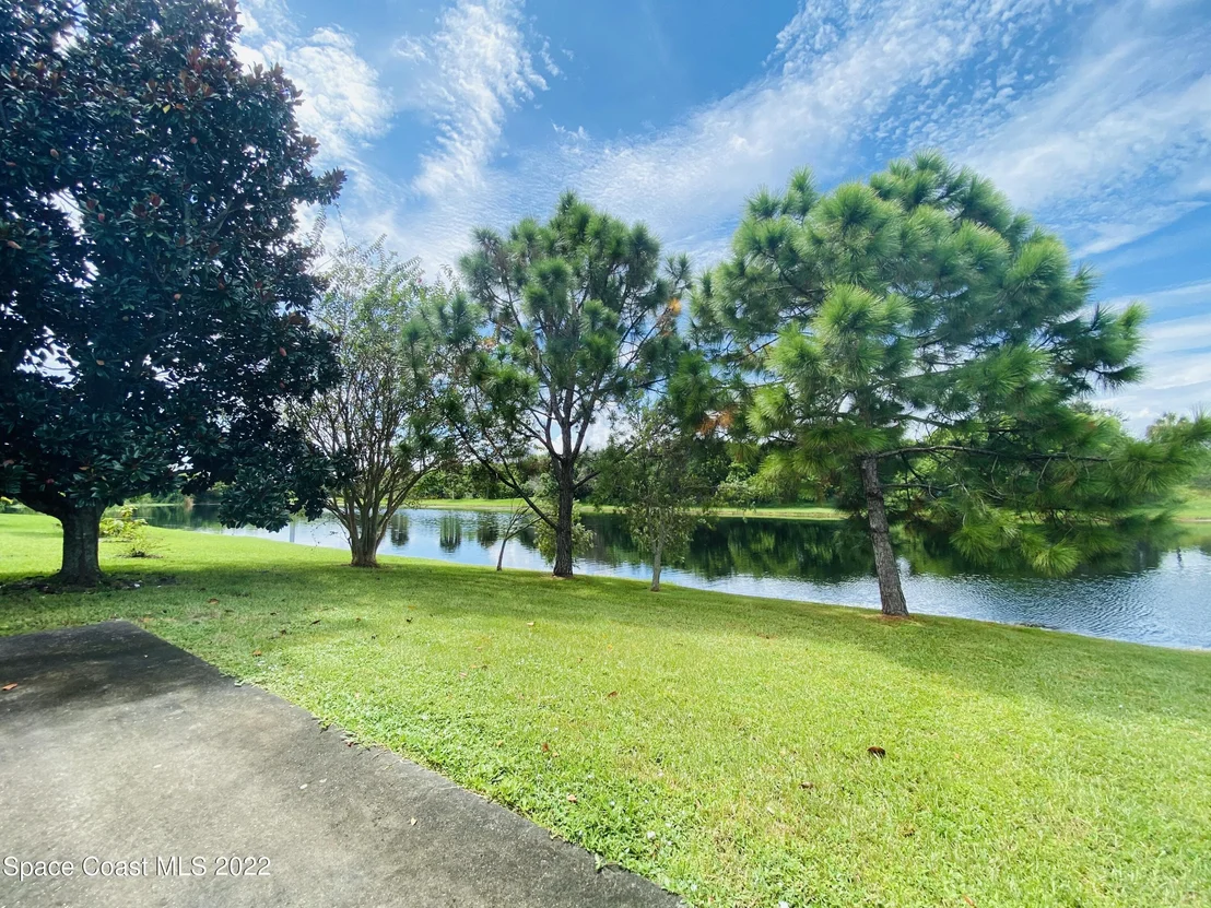 Photo of 8041 Bracken Lane