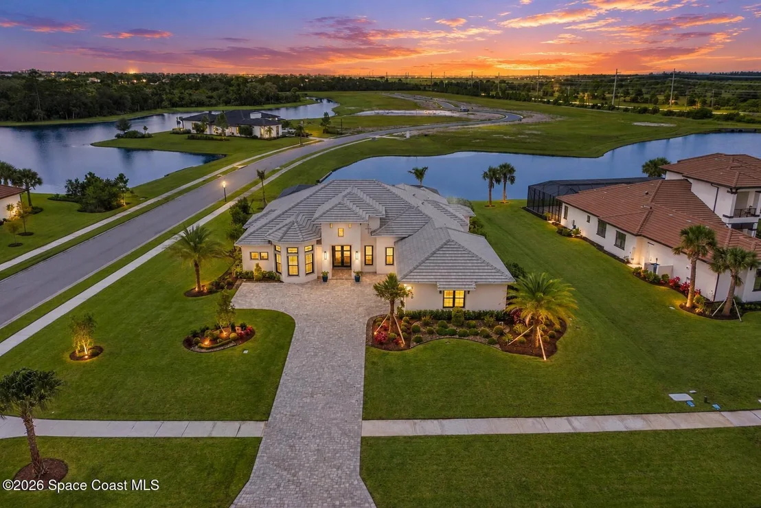 Photo of 3739 Lake Adelaide Place