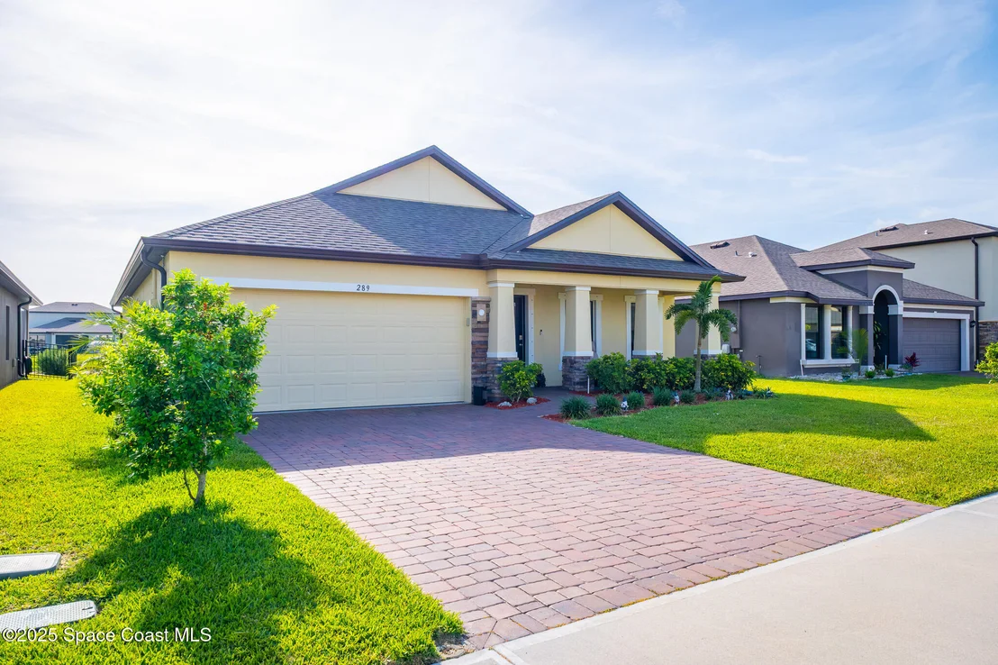Photo of 289 Wiregrass Avenue