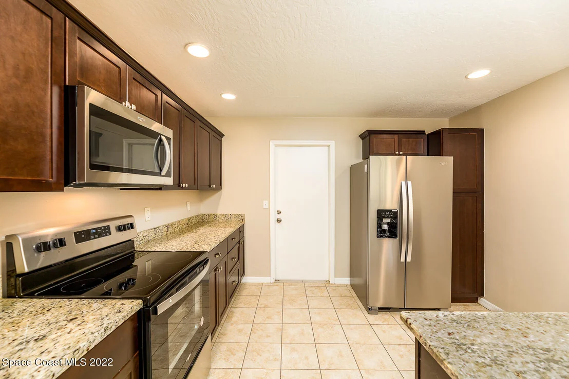 Photo of 4133 Green Oak Drive