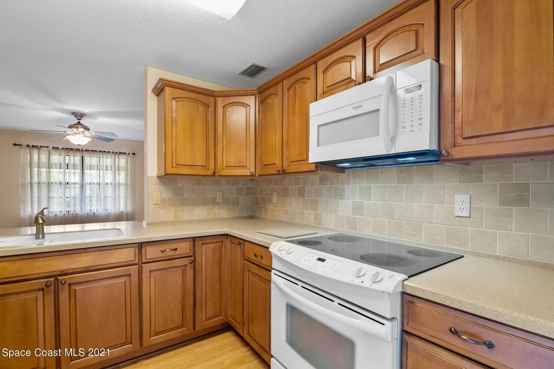 Photo of 942 Pineland Drive