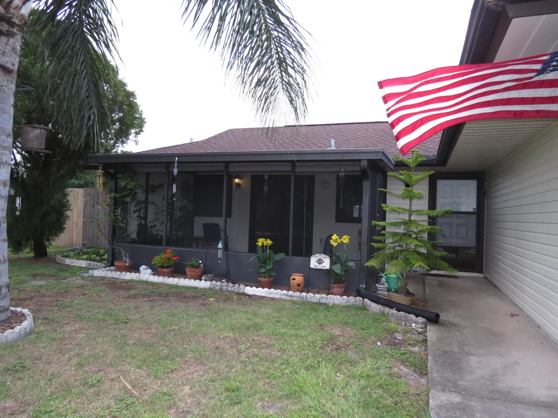 Photo of 6599 Dixie Avenue