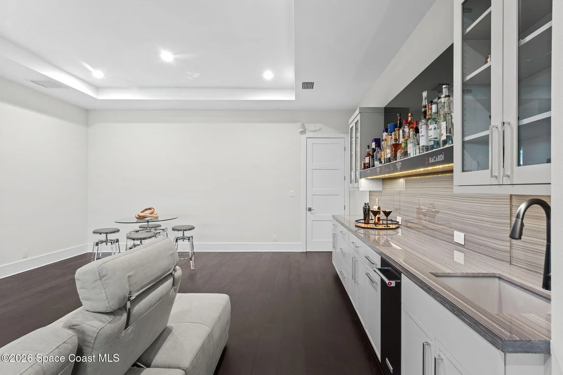 Photo of 3618 Lake Adelaide Place