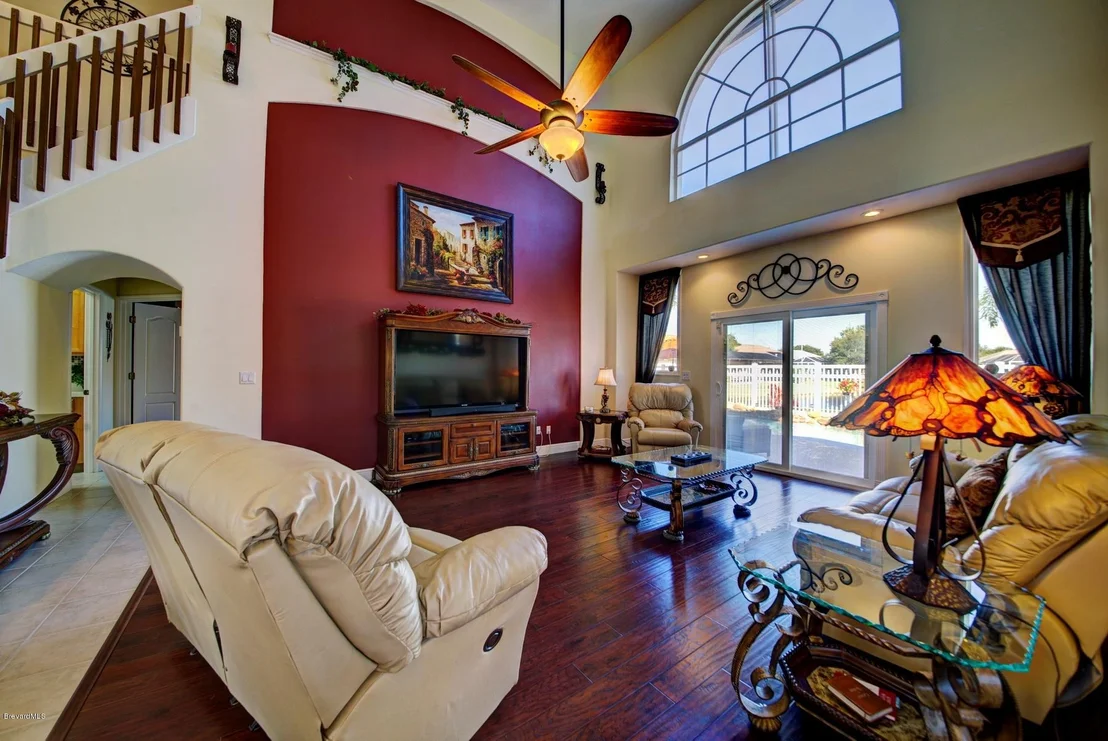 Photo of 5918 Newbury Circle