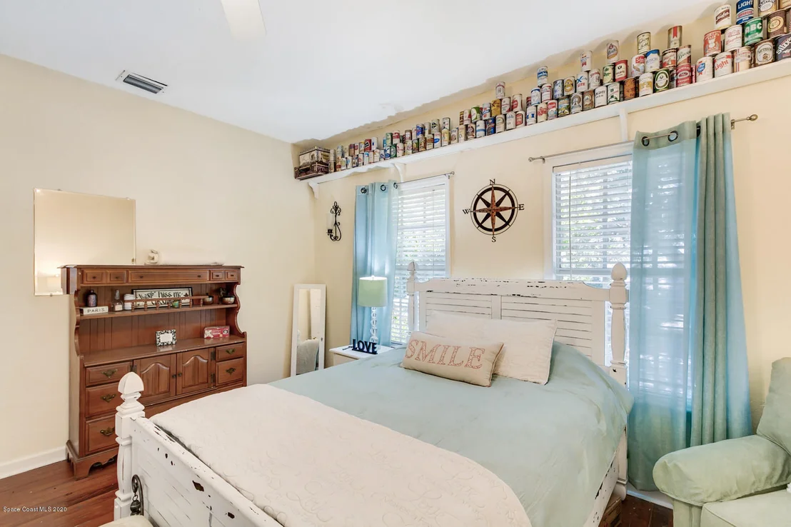 Photo of 14 Barton Avenue