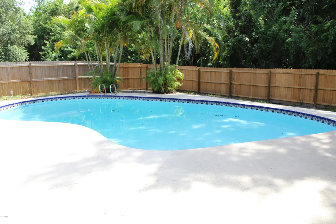 Photo of 1833 Oakwood