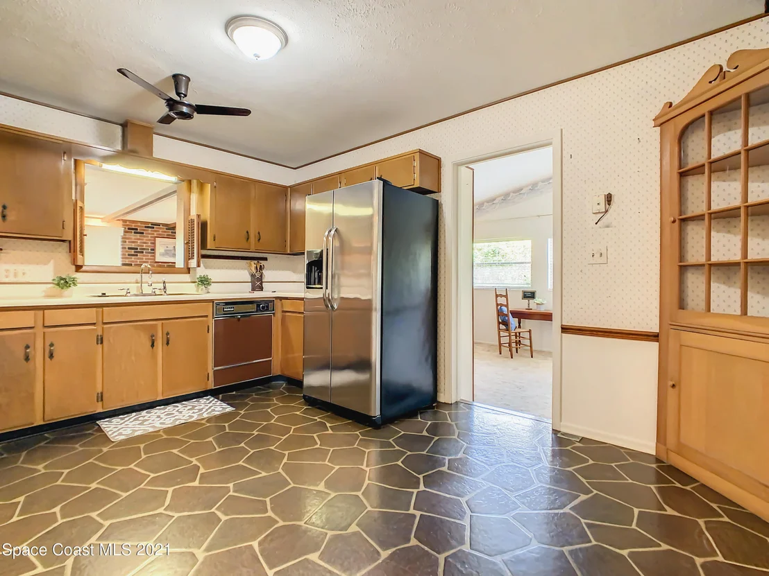 Photo of 940 Forest Road