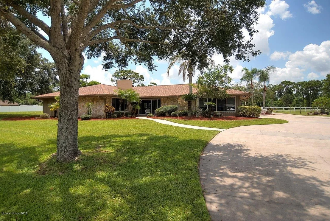 Photo of 4107 Pinewood Road