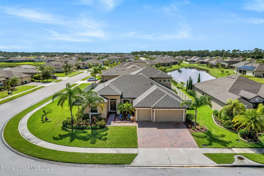 Photo of 3380 Watergrass Street