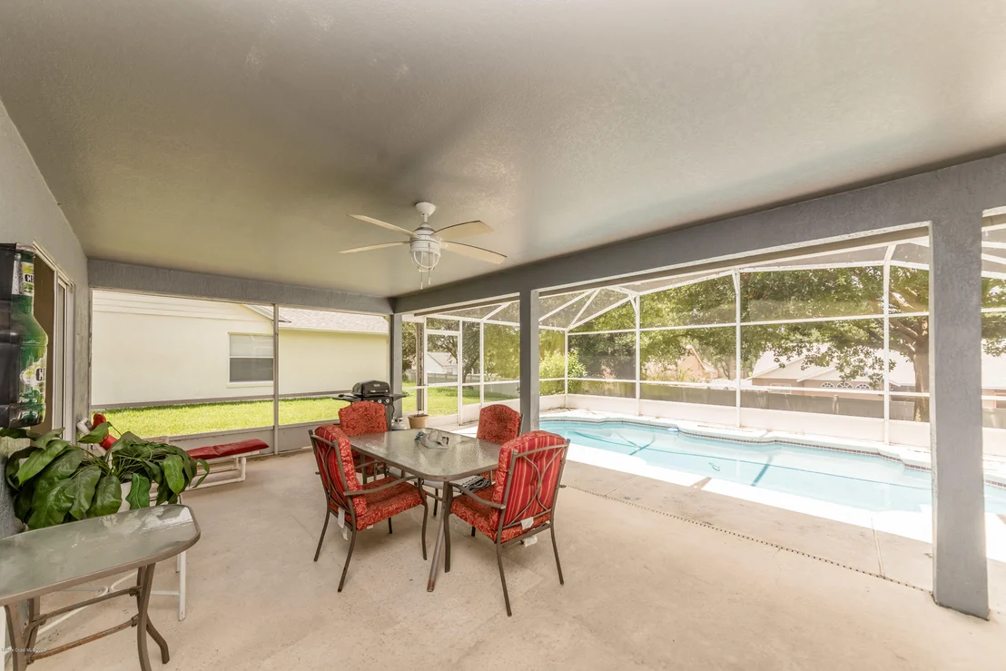 Photo of 876 High Pointe Circle
