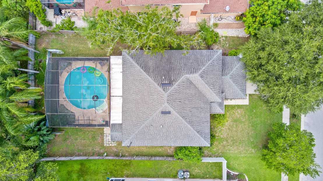 Photo of 1429 Century Oak Drive