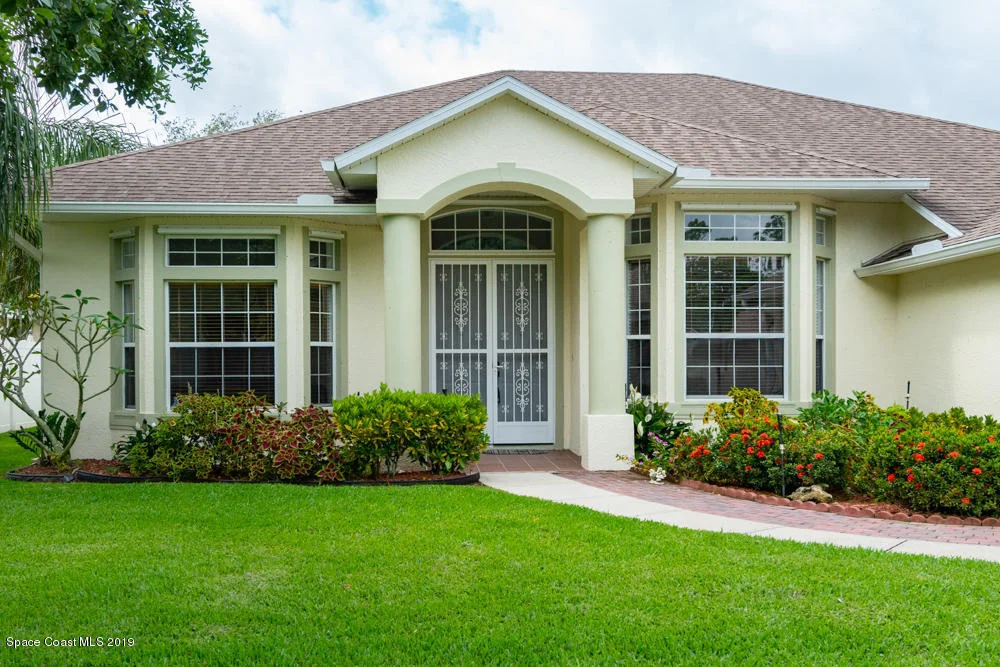 Photo of 1370 Whitman Drive