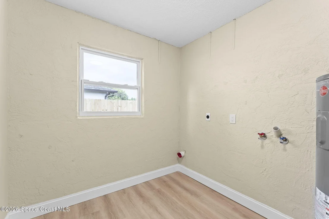 Photo of 3660 Longbow Road
