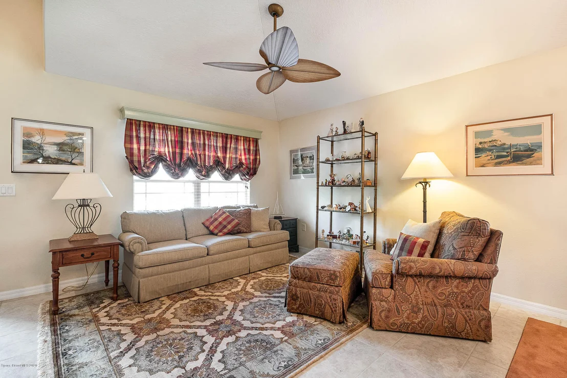 Photo of 7237 Broderick Drive