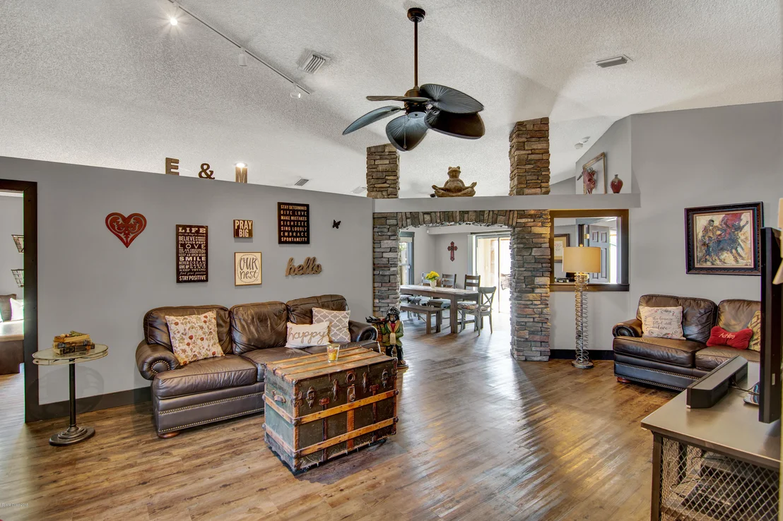 Photo of 8027 Bracken Lane