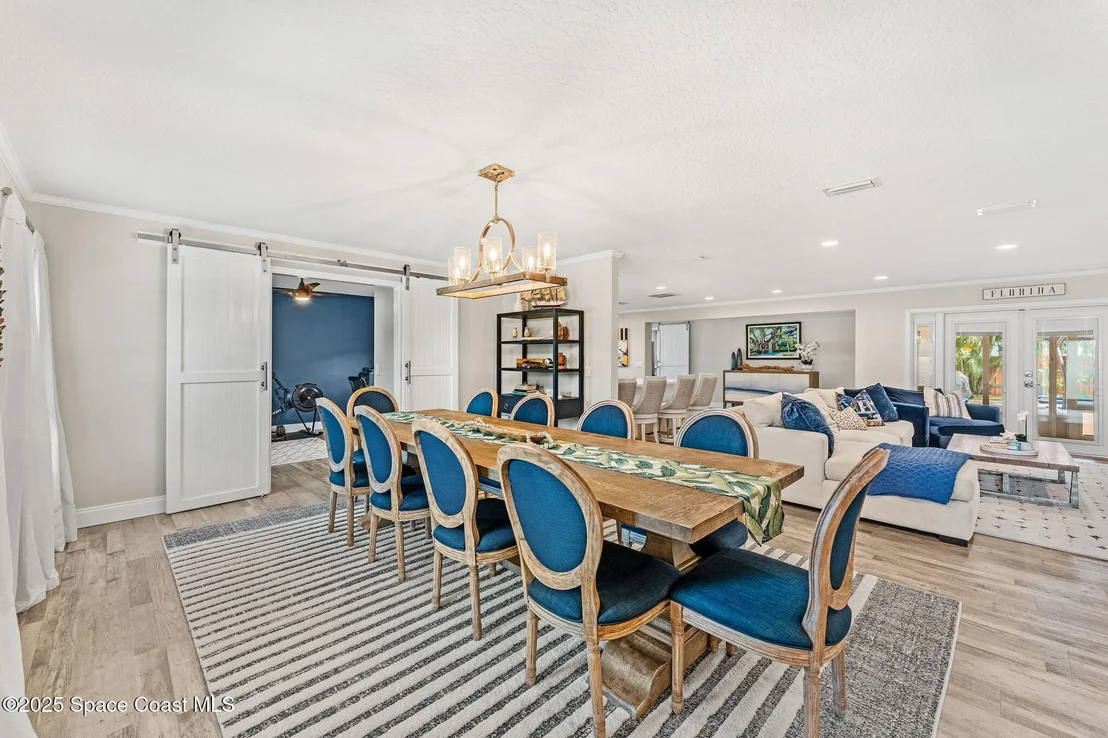 Photo of 565 Solitaire Palm Drive