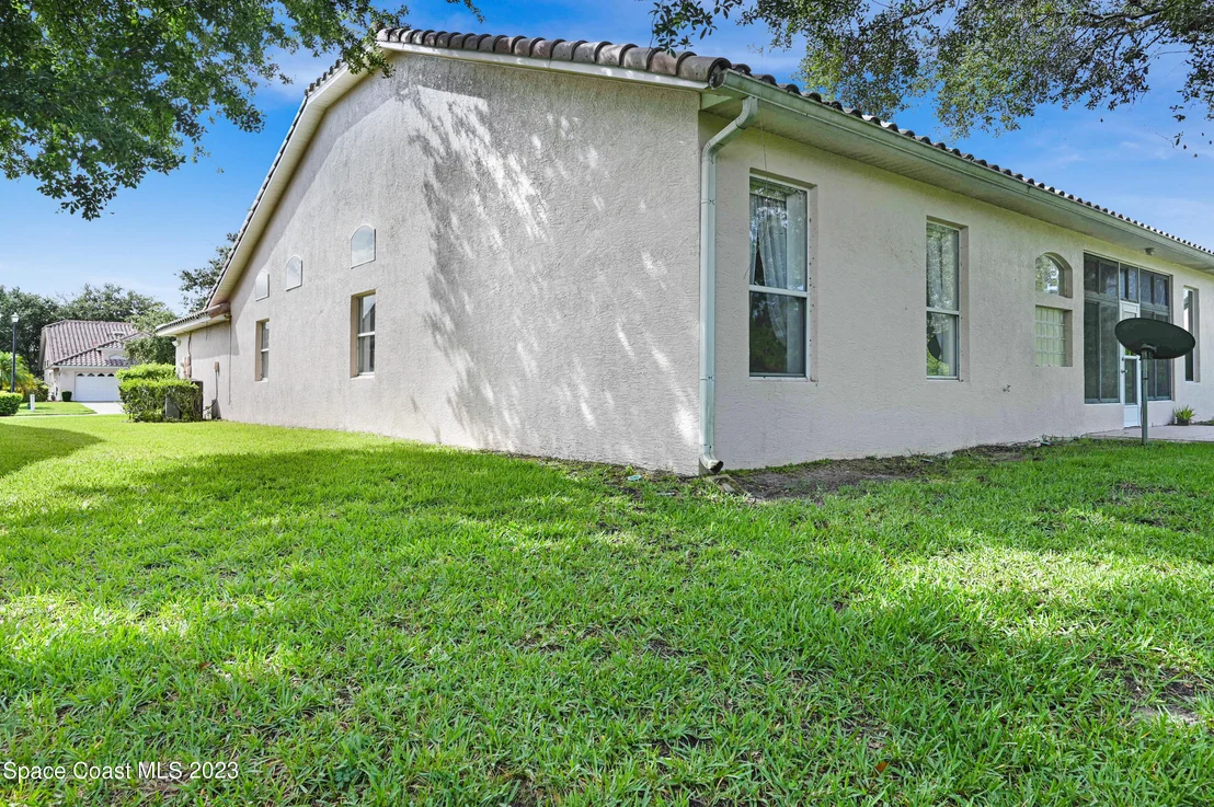 Photo of 368 Renaissance Avenue