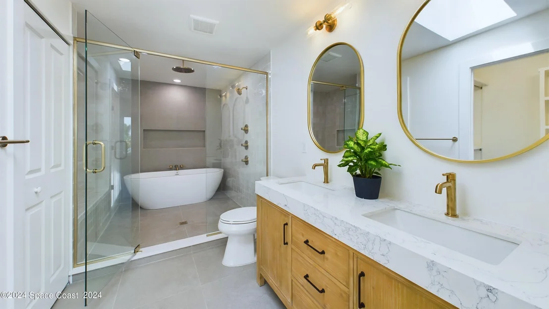 Photo of 396 Riverview Lane