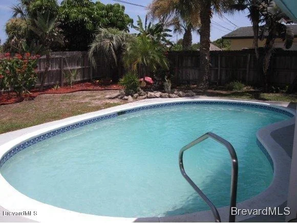 Photo of 625 N Robin Way