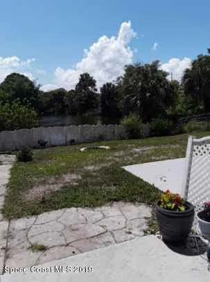 Photo of 1275 Estridge Drive