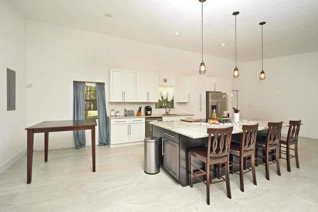 Photo of 4250 Skyway Drive