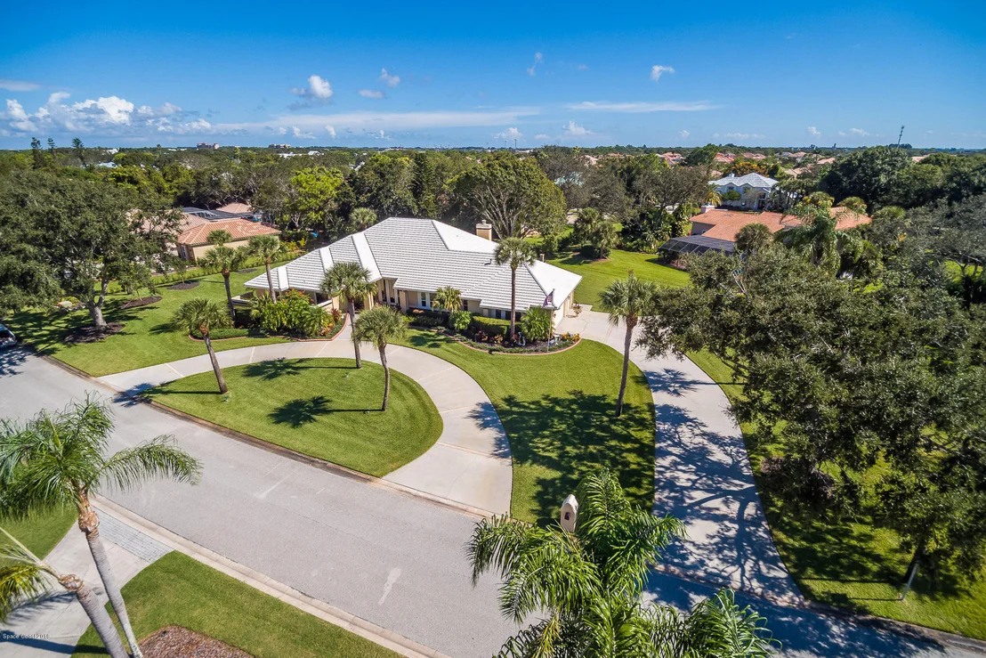 Photo of 789 Oak Park Drive