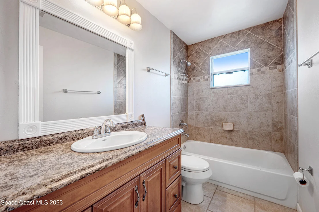 Photo of 810 Pine Valley Court