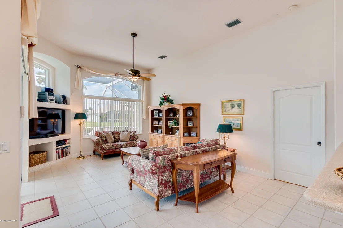 Photo of 541 Carmel Drive