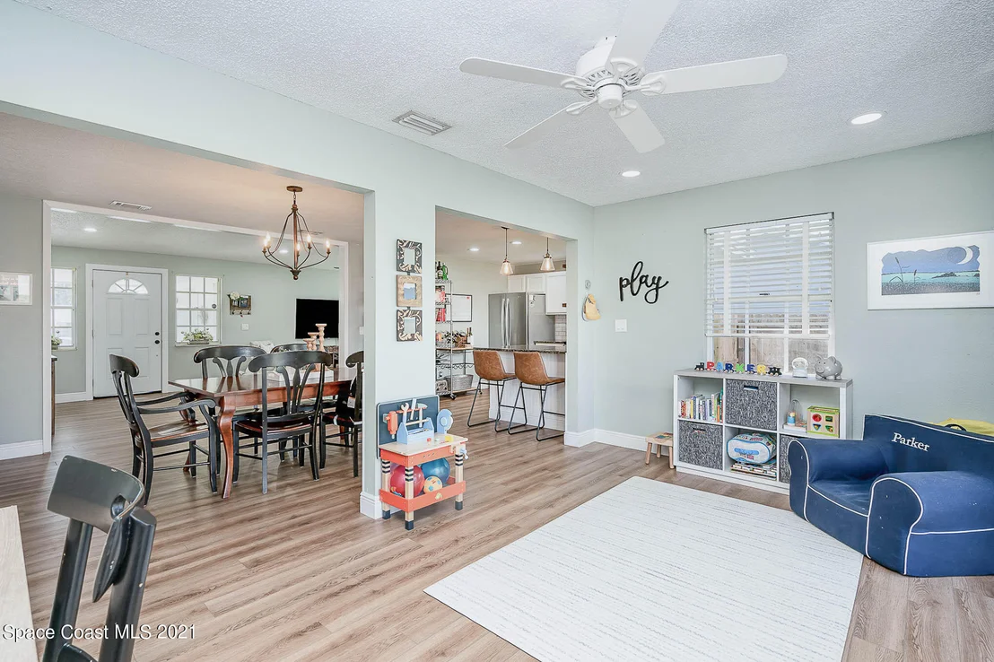 Photo of 815 Kara Circle