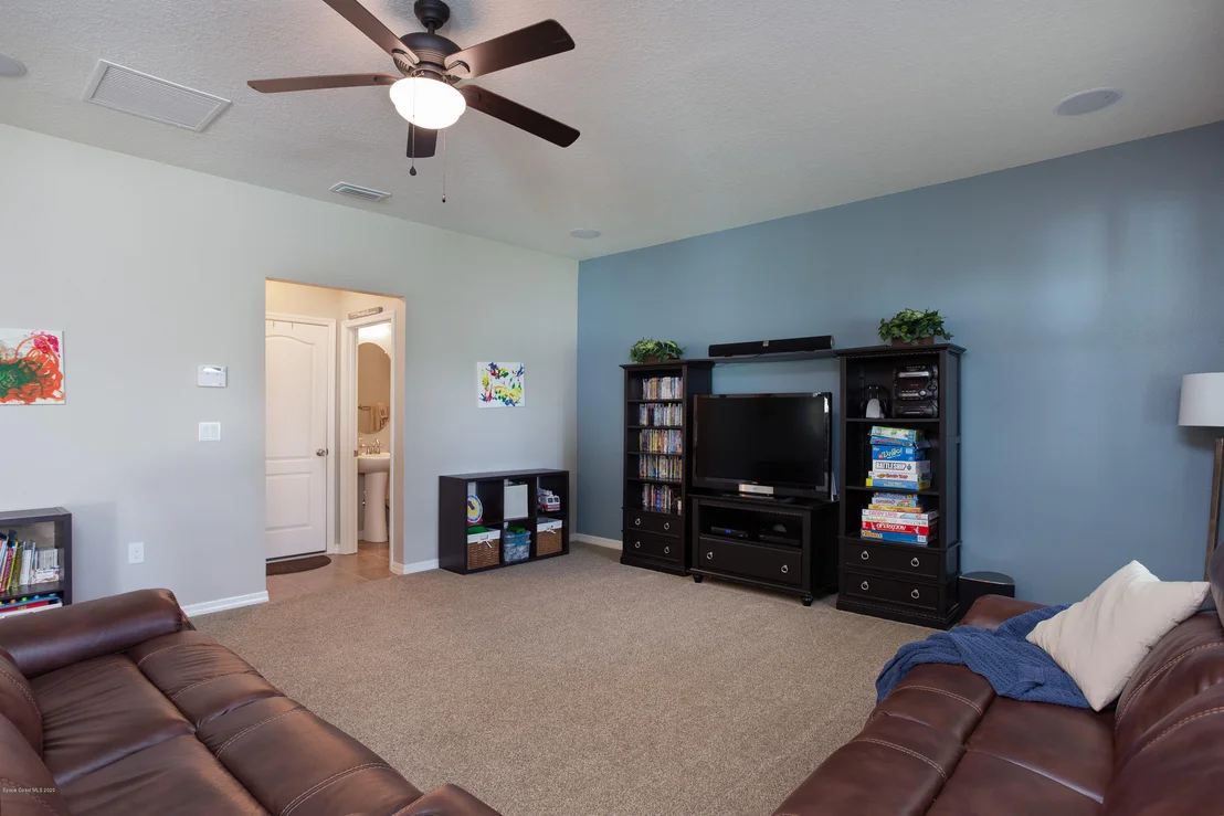 Photo of 2140 Bridgeport Circle