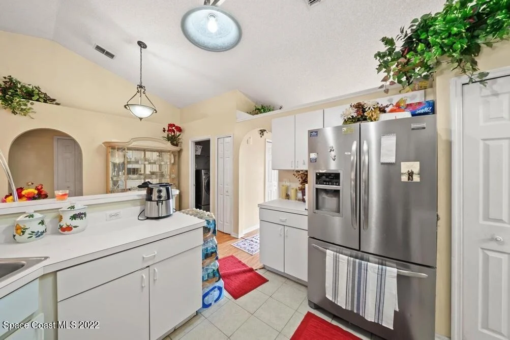 Photo of 2911 Eldron Boulevard SE