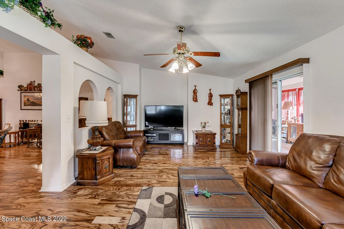 Photo of 1672 Vista Lake Circle