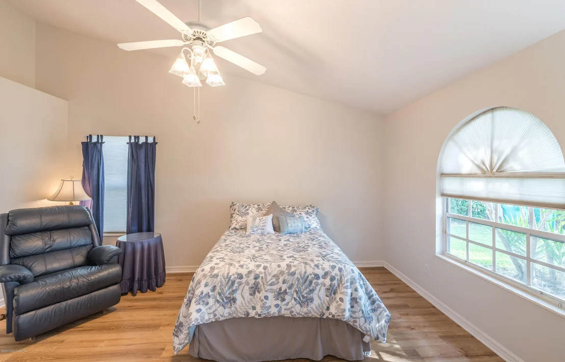 Photo of 973 Somerset Lane