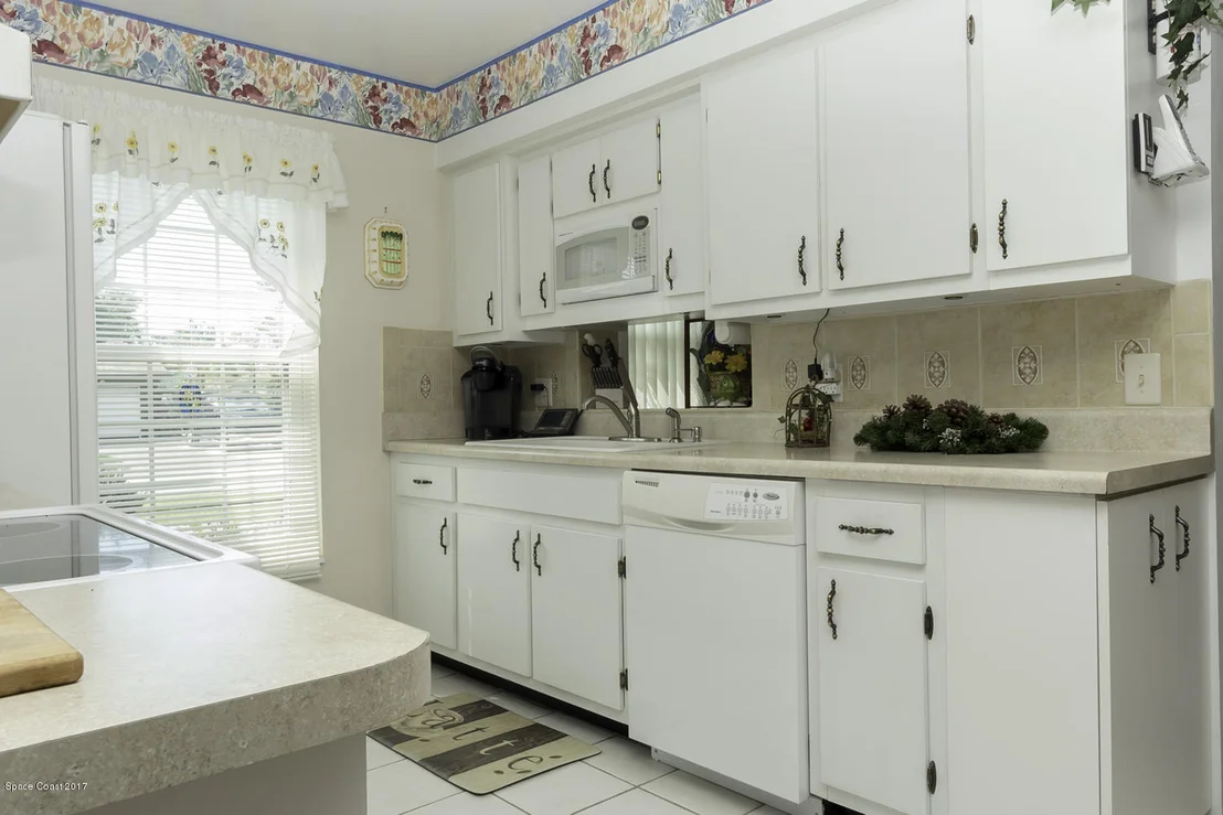 Photo of 2760 Kensington Road