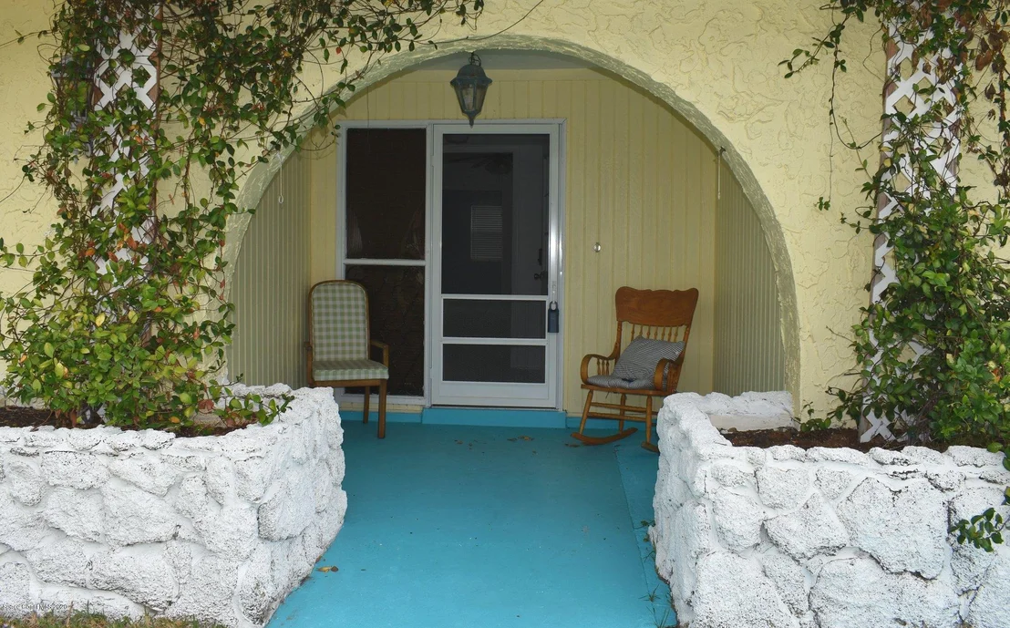 Photo of 720 Bianca Drive NE