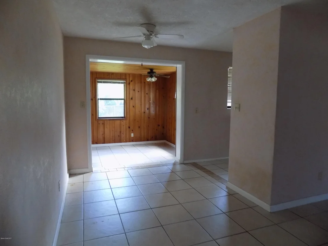 Photo of 1602 Cambridge Drive