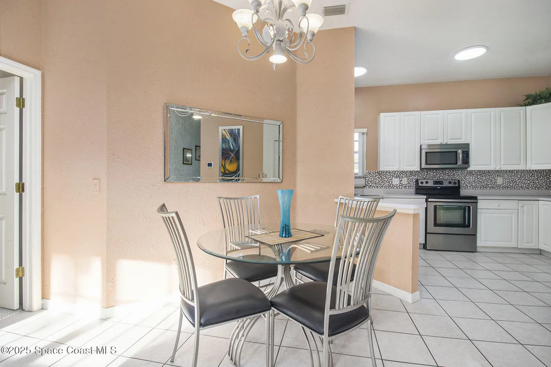 Photo of 1633 Derby Lane