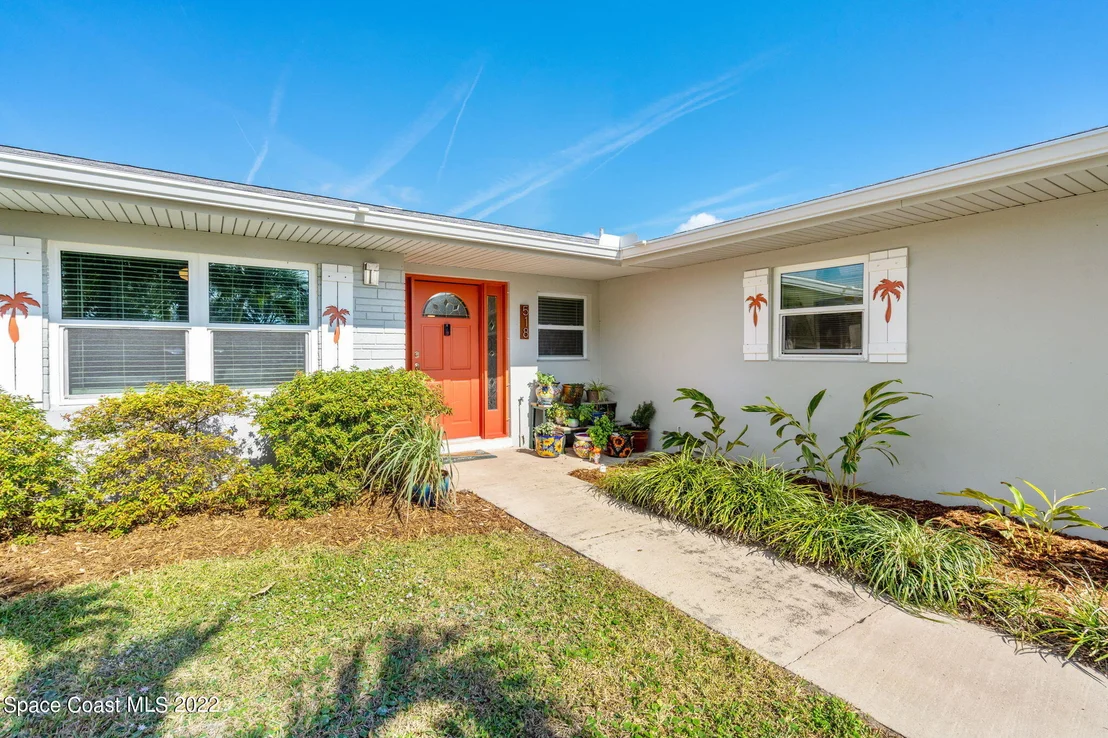 Photo of 518 Pine Tree Drive