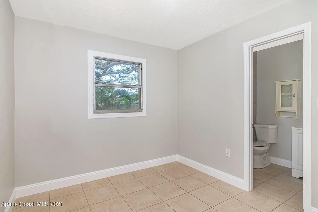 Photo of 2214 Warwick Road