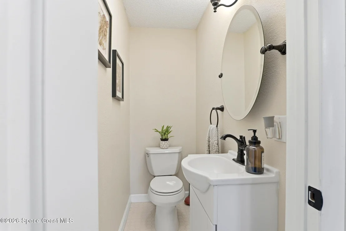 Photo of 705 Pelican Drive