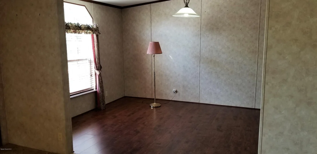 Photo of 2146 Parrish Road