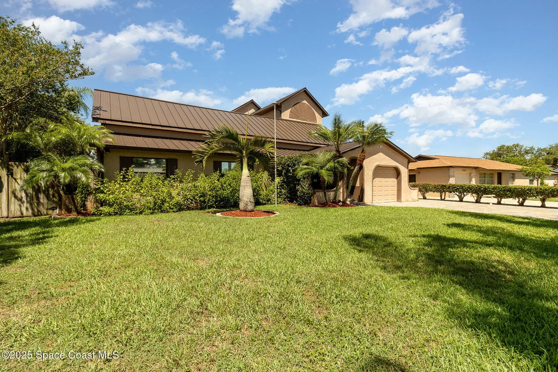 Photo of 2101 Lance Boulevard