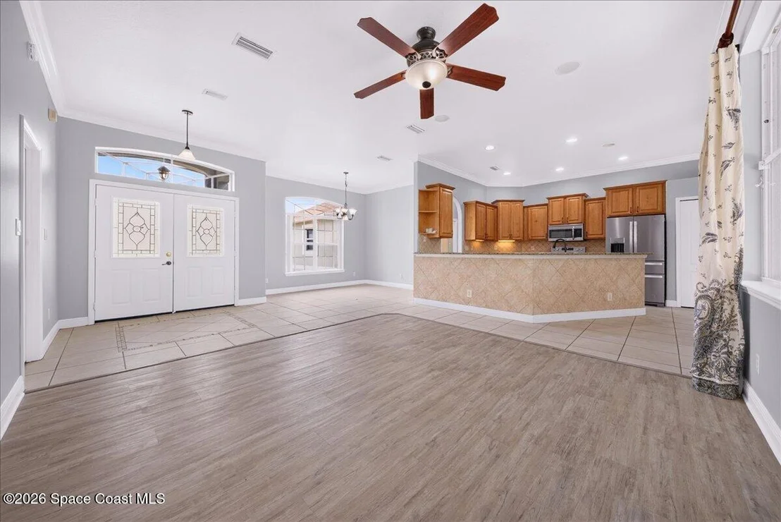 Photo of 6463 Flora Vista Place